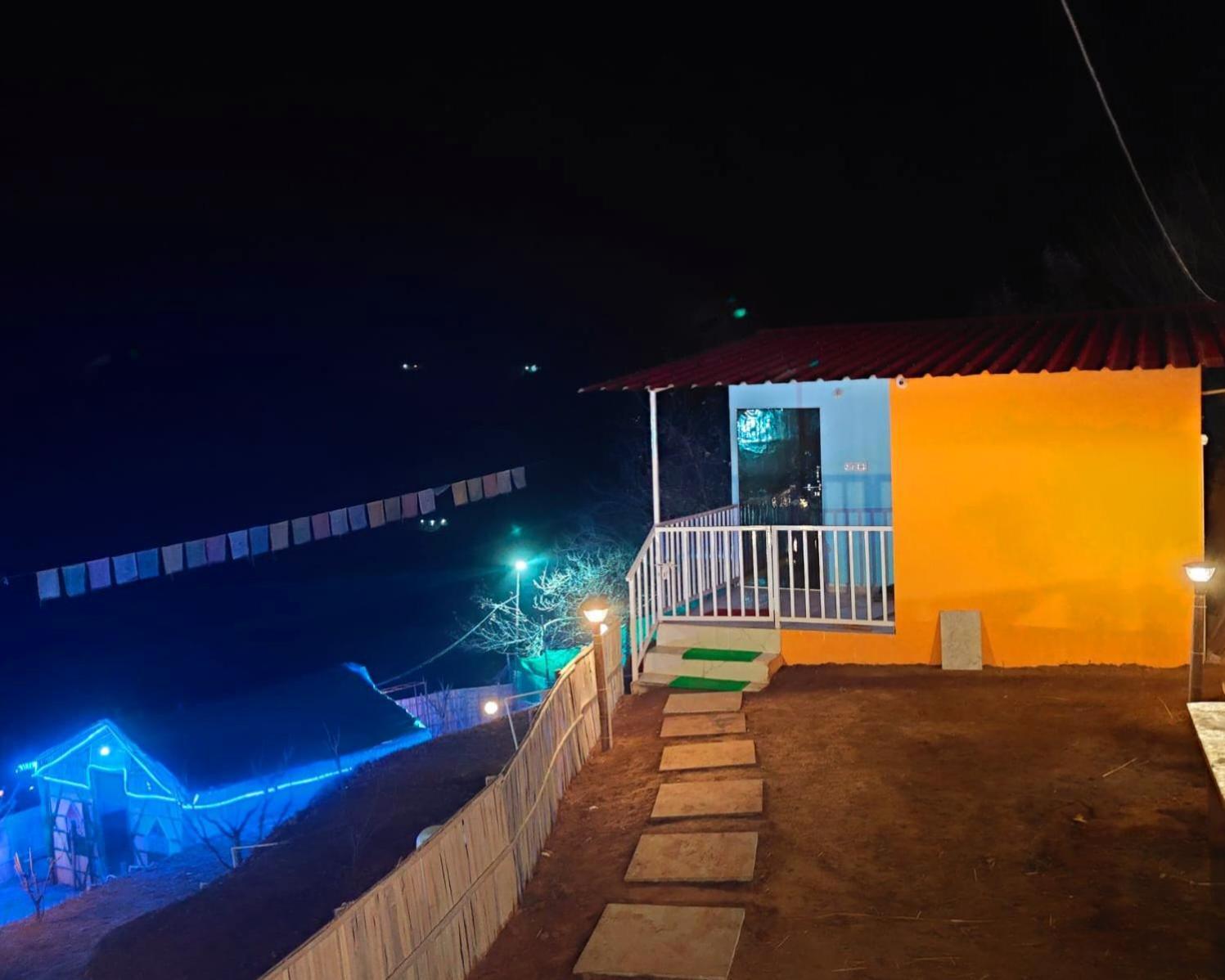 Hotel The Pahadi Nest Mukteshwar Exterior foto